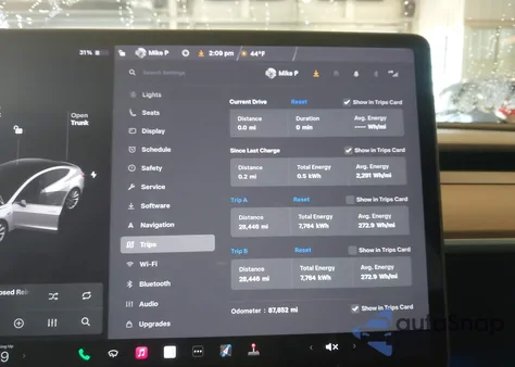 2018 Tesla Model 3 Long Range/Mid Range z USA, uszkodzony, nr VIN 5YJ3E1EA0JF037445
